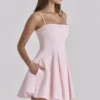Dolly Pink Baumwoll-Sommerkleid mit ausgestelltem Rock Dolly Pink Baumwoll-Sommerkleid mit ausgestelltem Rock
