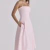 Dolly Pink Satin-Baumwoll-Midi-Sommerkleid mit ausgestelltem Rock Dolly Pink Satin-Baumwoll-Midi-Sommerkleid mit ausgestelltem Rock