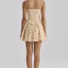 Dolly Warm Rose Print Baumwoll-Sommerkleid mit ausgestelltem Rock Dolly Warm Rose Print Baumwoll-Sommerkleid mit ausgestelltem Rock