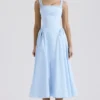 Dorothy Midi-Sommerkleid aus italienischer azurblauer Baumwolle Dorothy Midi-Sommerkleid aus italienischer azurblauer Baumwolle