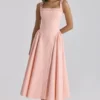 Dorothy Midi-Sommerkleid aus pfirsichfarbener Baumwolle Dorothy Midi-Sommerkleid aus pfirsichfarbener Baumwolle