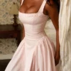 Dorothy – Midi-Sommerkleid aus rosa Stretch-Baumwolle Dorothy – Midi-Sommerkleid aus rosa Stretch-Baumwolle