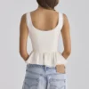 Effie Weißes Satin-Oberteil mit Spitzenbesatz Effie Weißes Satin-Oberteil mit Spitzenbesatz