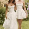 Elara Weißes Minikleid mit Broderie Anglais Elara Weißes Minikleid mit Broderie Anglais