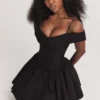 Elida Schwarzes schulterfreies Minikleid