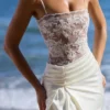 Eliette – Weißes Maxikleid aus verzierter Spitze und Satin Eliette – Weißes Maxikleid aus verzierter Spitze und Satin