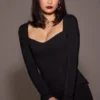 Ella – Langärmliges Midi-Kleid aus schwarzem Stretch-Crêpe Ella – Langärmliges Midi-Kleid aus schwarzem Stretch-Crêpe