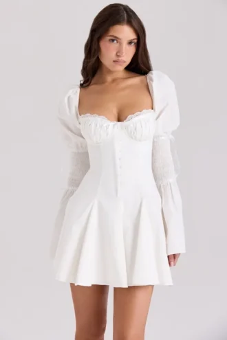Ellerie Weißes Minikleid aus Baumwolle mit Flötenärmeln