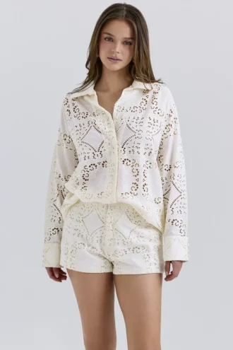 Eman Weiße Baumwoll-Shorts mit Broderie Anglaise