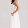 Emilia – Weißes Midi-Kleid aus Baumwolle mit Neckholder Emilia – Weißes Midi-Kleid aus Baumwolle mit Neckholder