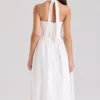Emilia – Weißes Midi-Kleid aus Baumwolle mit Neckholder Emilia – Weißes Midi-Kleid aus Baumwolle mit Neckholder
