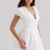 Emiliana Weißes Minikleid aus Stretch-Baumwolle Emiliana Weißes Minikleid aus Stretch-Baumwolle