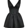 Emmeliette Schwarzes Satin-Minikleid