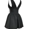 Emmeliette Schwarzes Satin-Minikleid