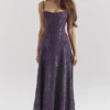 Esme Maxikleid aus Lurex-Chiffon in Traubenrot Esme Maxikleid aus Lurex-Chiffon in Traubenrot