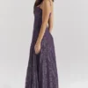 Esme Maxikleid aus Lurex-Chiffon in Traubenrot Esme Maxikleid aus Lurex-Chiffon in Traubenrot