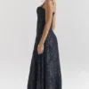 Esme Mitternachtsblaues Lurex-Chiffon-Maxikleid