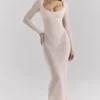 Everly Blush Mesh-Maxikleid mit Bodys Everly Blush Mesh-Maxikleid mit Bodys