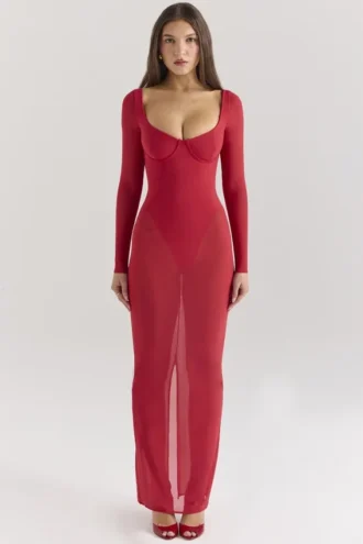 Everly Holly Rotes Maxikleid aus Mesh mit Bodys