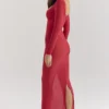 Everly Holly Rotes Maxikleid aus Mesh mit Bodys