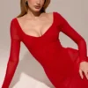 Everly Holly Rotes Maxikleid aus Mesh mit Bodys