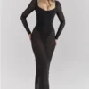 Everly Schwarzes Maxikleid aus Mesh mit Bodys Everly Schwarzes Maxikleid aus Mesh mit Bodys