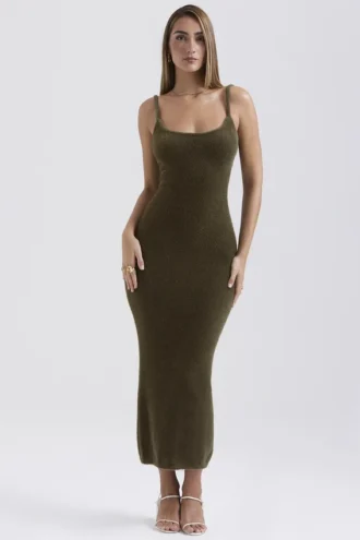 Fayette Khaki – Weiches, flauschiges Strick-Maxikleid