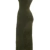 Fayette Khaki – Weiches, flauschiges Strick-Maxikleid Fayette Khaki – Weiches, flauschiges Strick-Maxikleid