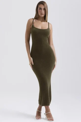 Fayette Khaki – Weiches, flauschiges Strick-Maxikleid