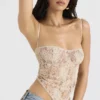 Fernanda Cremefarbenes Paisley-Spitzen-Oberteil Fernanda Cremefarbenes Paisley-Spitzen-Oberteil