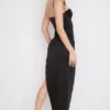 Flora – Midi-Kleid aus schwarzem Satin mit Plissee und Korsett Flora – Midi-Kleid aus schwarzem Satin mit Plissee und Korsett