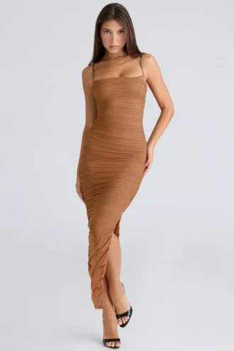 Fornarina Tan Maxikleid aus gerafftem Stretch-Mesh