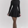 Francesca – Schwarzes Godet-Minikleid aus Stretch-Crêpe Francesca – Schwarzes Godet-Minikleid aus Stretch-Crêpe