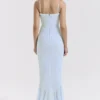 Gabbi Eisblaues Mesh-Abendkleid mit Rüschen vorne