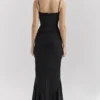Gabbi – Schwarzes Abendkleid mit Rüschenfront aus Mesh