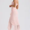 Gabriella – Weiches, pfirsichfarbenes Abendkleid mit Rüschen vorne Gabriella – Weiches, pfirsichfarbenes Abendkleid mit Rüschen vorne