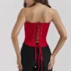 Genevieve – Korsett aus scharlachrotem Satin mit Spitzenrücken Genevieve – Korsett aus scharlachrotem Satin mit Spitzenrücken
