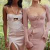 Georgia Midi-Kleid aus Kristallsatin und Spitze Georgia Midi-Kleid aus Kristallsatin und Spitze