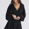Gianna Schwarzes, handbesticktes Georgette-Minikleid – Limited Edition Gianna Schwarzes, handbesticktes Georgette-Minikleid – Limited Edition