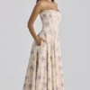 Gina Elfenbeinfarbenes, trägerloses Maxikleid mit süßem Pfingstrosen-Blumenprint Gina Elfenbeinfarbenes, trägerloses Maxikleid mit süßem Pfingstrosen-Blumenprint
