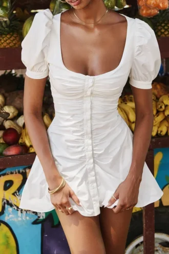 Hameda Weißes Minikleid mit Puffärmeln