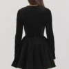 Harmony Schwarzer, verkürzter Bolero aus Stretch-Samt Harmony Schwarzer, verkürzter Bolero aus Stretch-Samt