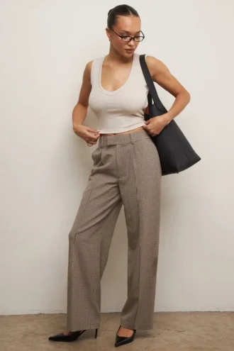 Hayden Braune Puppytooth-Hose mit weitem Bein und hoher Taille
