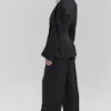 Hayden – Schwarze, weit geschnittene, taillierte Hose Hayden – Schwarze, weit geschnittene, taillierte Hose