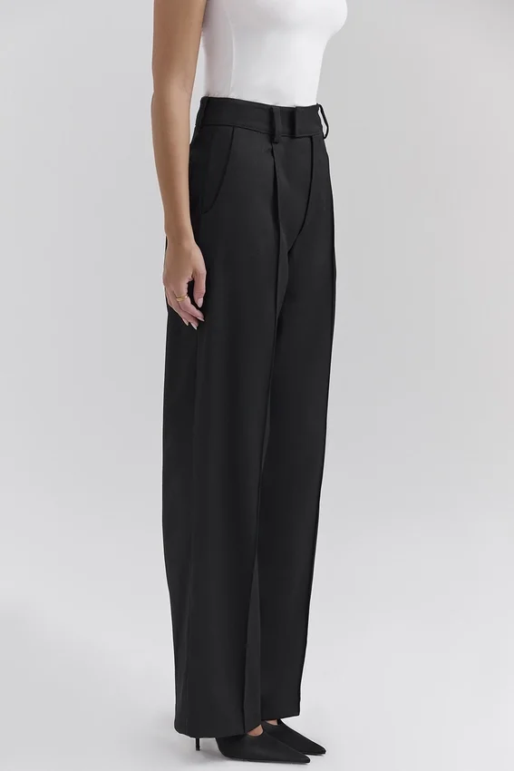 Hayden – Schwarze, weit geschnittene, taillierte Hose Hayden – Schwarze, weit geschnittene, taillierte Hose