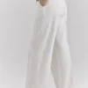Hayden – Weiße, taillierte Hose mit Nadelstreifen und hoher Taille Hayden – Weiße, taillierte Hose mit Nadelstreifen und hoher Taille