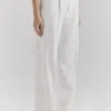 Hayden – Weiße, taillierte Hose mit Nadelstreifen und hoher Taille Hayden – Weiße, taillierte Hose mit Nadelstreifen und hoher Taille