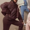Hero Chocolate Oversized C-förmige Pufferjacke