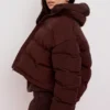 Hero Chocolate Oversized C-förmige Pufferjacke