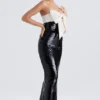 Holly – Schwarzes, trägerloses Pailletten-Kleid mit Schleife Holly – Schwarzes, trägerloses Pailletten-Kleid mit Schleife